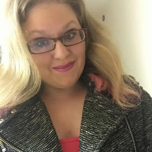 Meet your Posher, Alicia